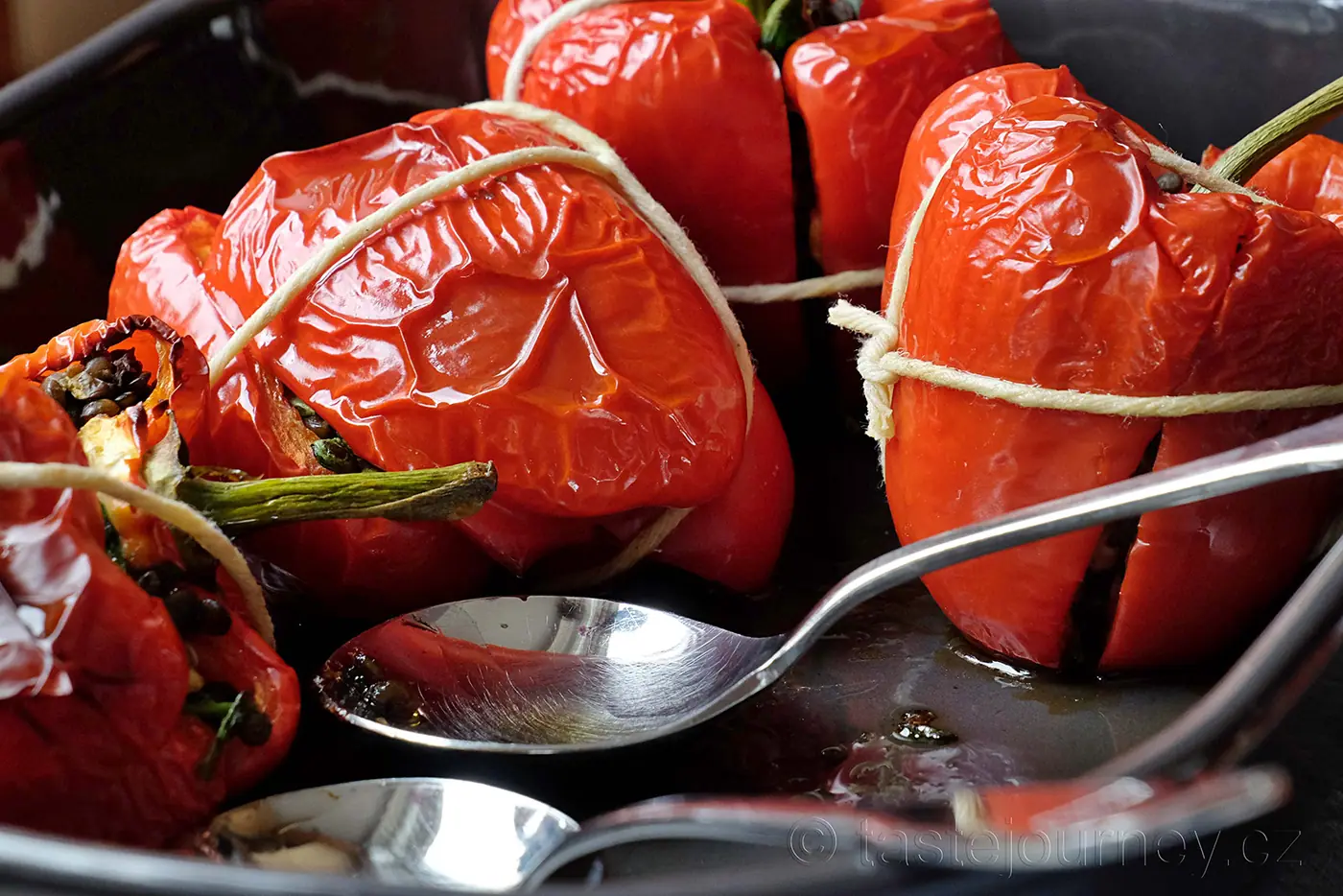 Zapékaná červená paprika s čočkou v dárkovém balení – fotografie 5