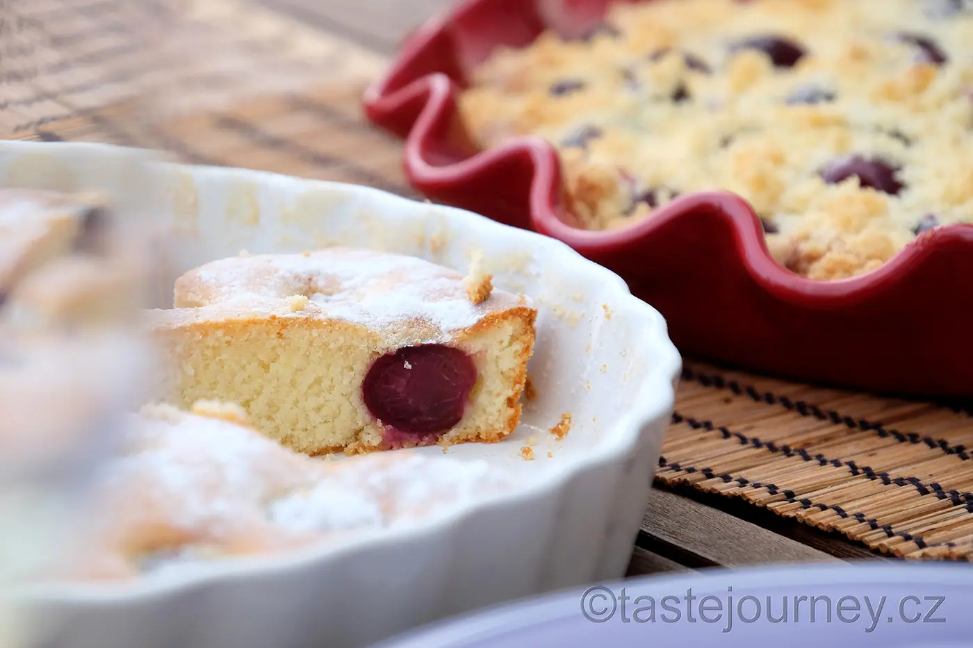 Bublanina s třešněmi – tradiční recept na letní ovocný koláč – fotografie 6