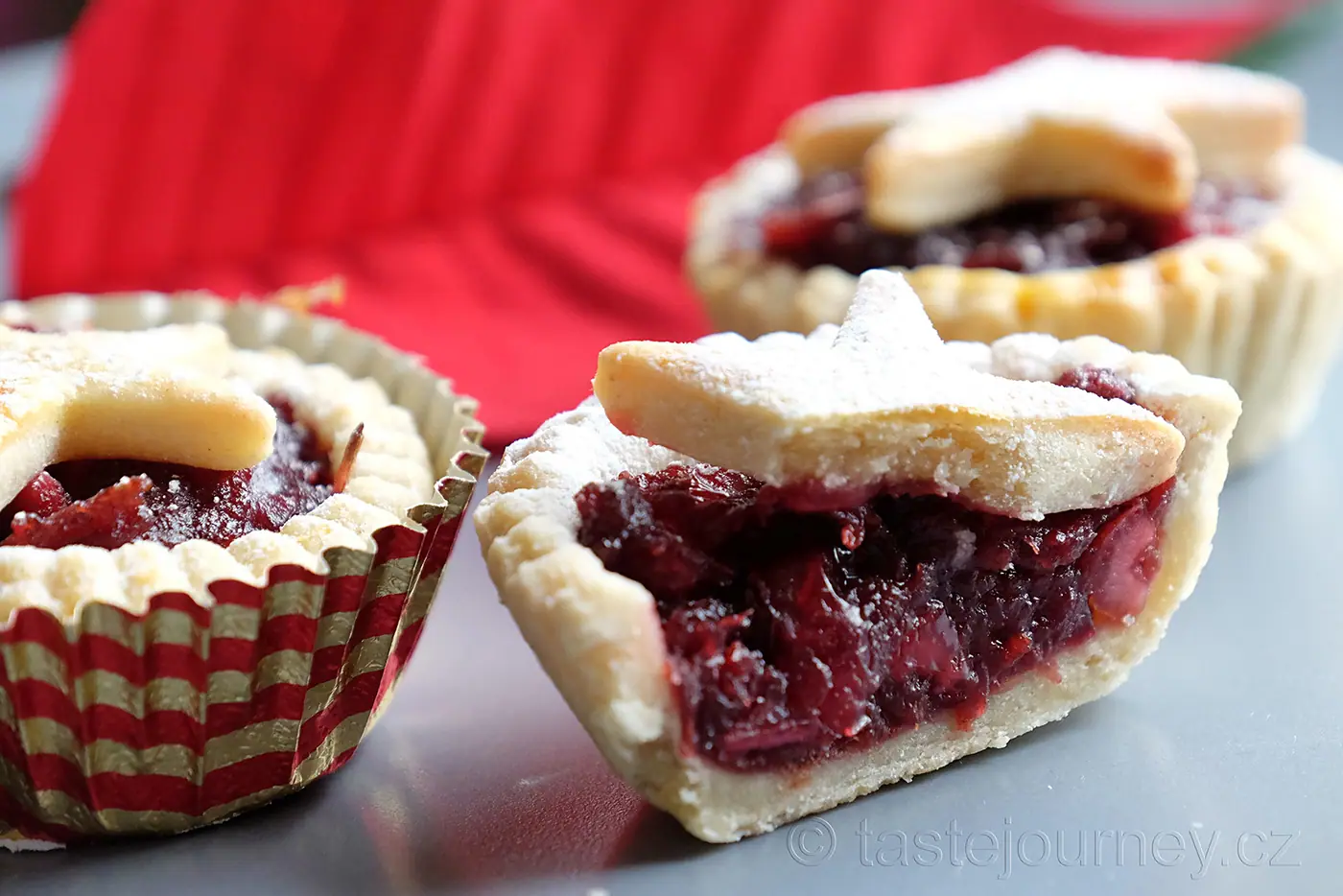 Britské koláčky mince pie s brusinkovou náplní s vůní pomerančů – fotografie 5