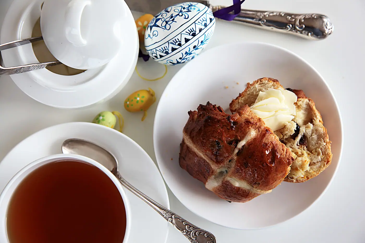 Britský mazanec – hot cross buns neboli bochánky s křížem – fotografie 8