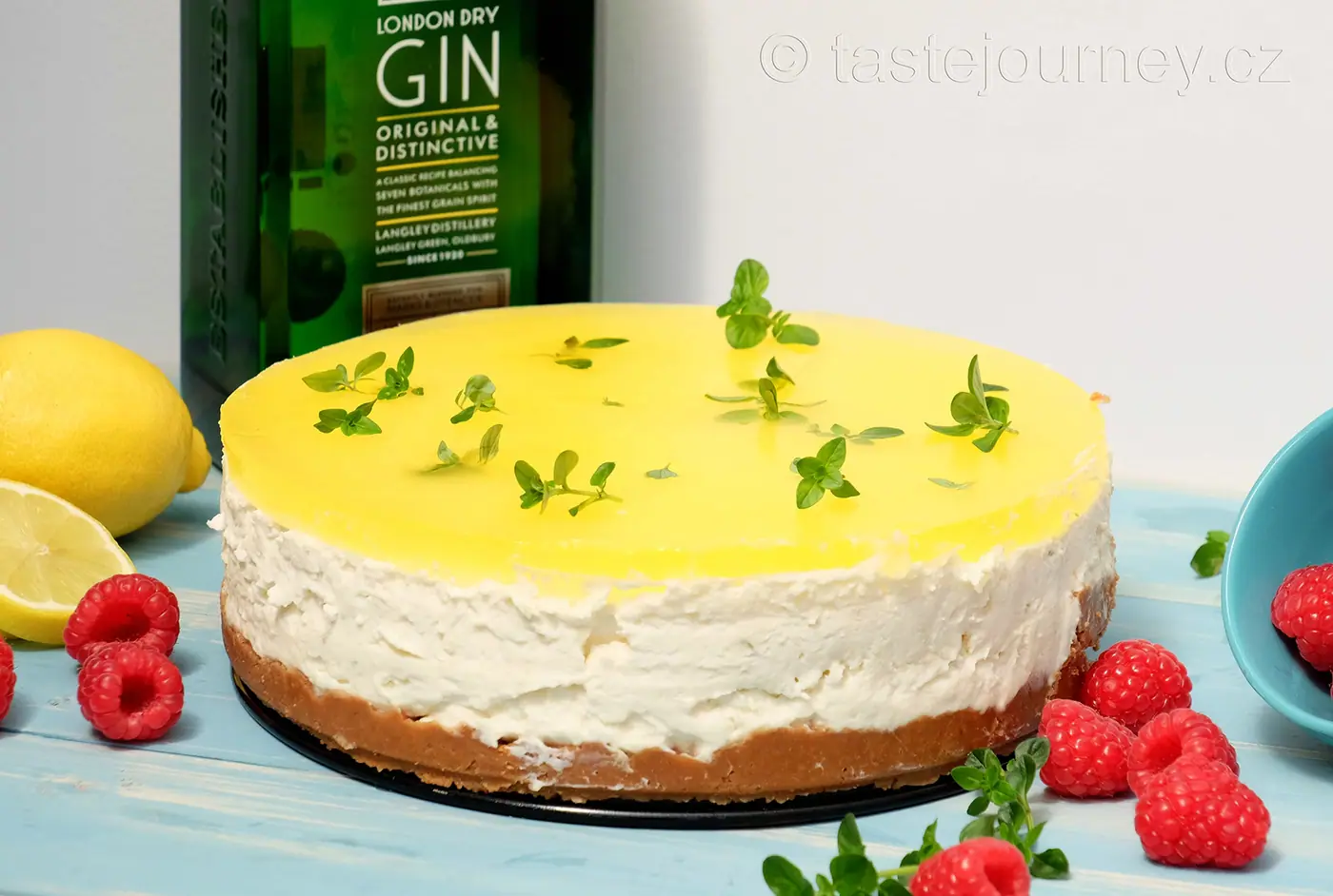 Gin a Tonic v cheesecaku s bezinkovým sirupem. Osvěžte se! – fotografie 3