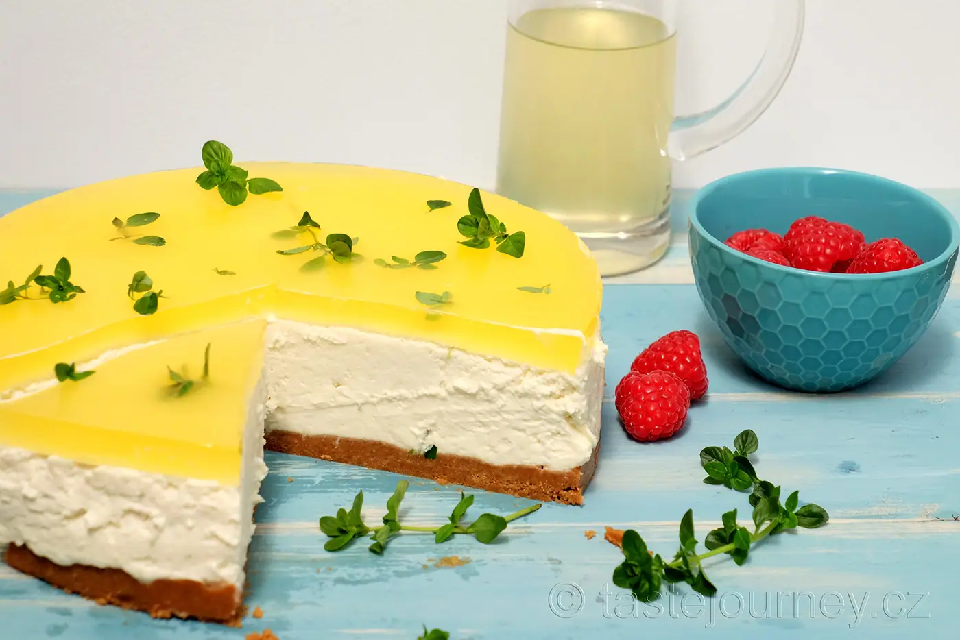 Gin a Tonic v cheesecaku s bezinkovým sirupem. Osvěžte se! – fotografie 6