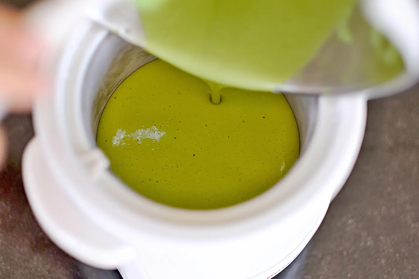 Jemná a tajemná zmrzlina z matcha čaje. Rafinovaná chuť Japonska – fotografie 4
