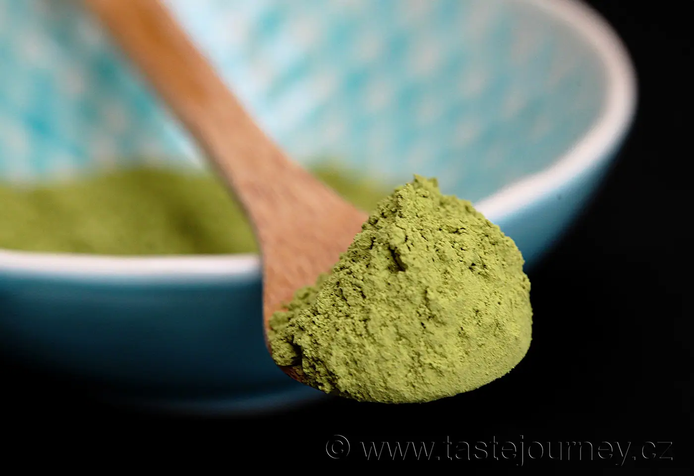 Matcha čaj – zářivě zelený prášek i do chlebíčku s čokoládou – fotografie 6