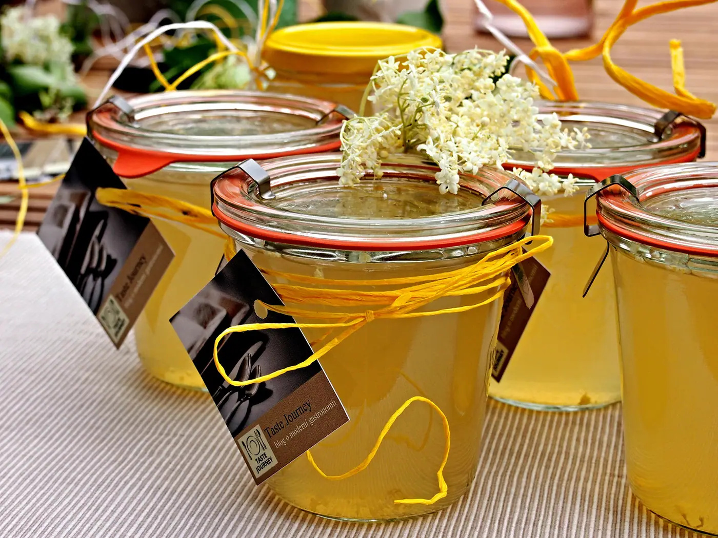 Omamná vůně bezinek, připravte z nich delikátní sirup a džem