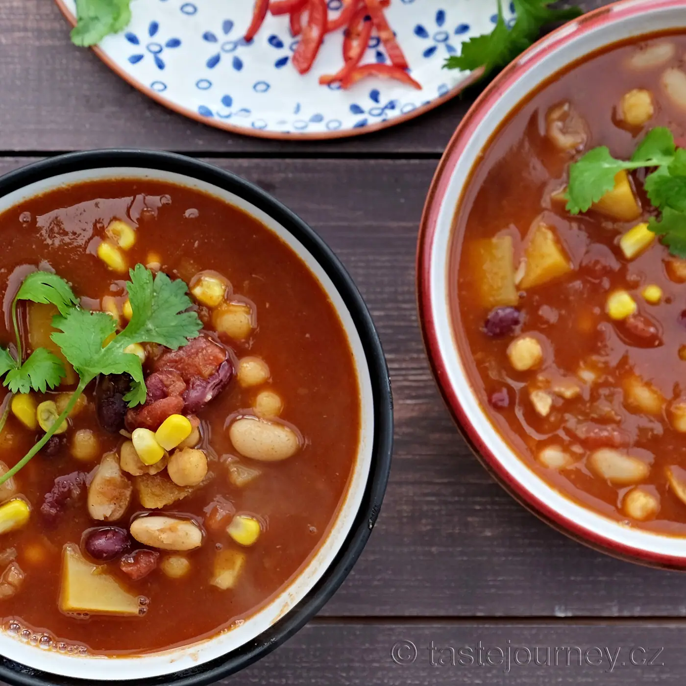 Zahřejte se vegetariánským chilli. S fazolemi, cizrnou a dýní – fotografie 2
